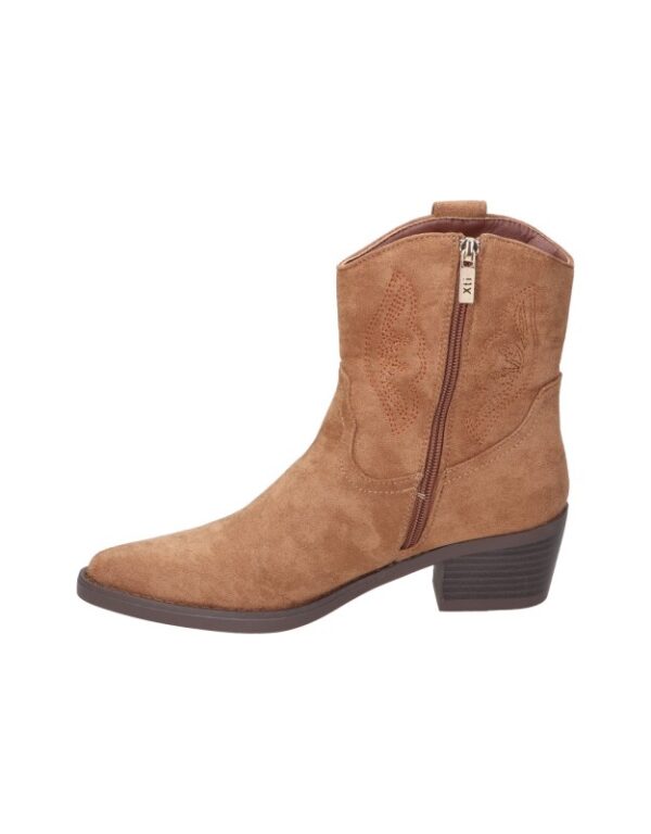Botín Cowboy de Antelina para Mujer de XTI – Estilo y Comodidad en Color Camel - Imagen 3