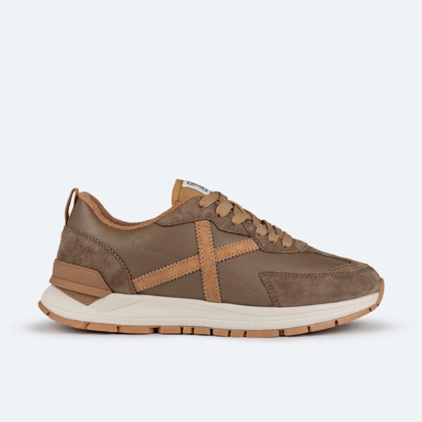 Zapatillas Munich Versatile 22 Marrón – Para los que Viven el Estilo sin Límites - Imagen 5