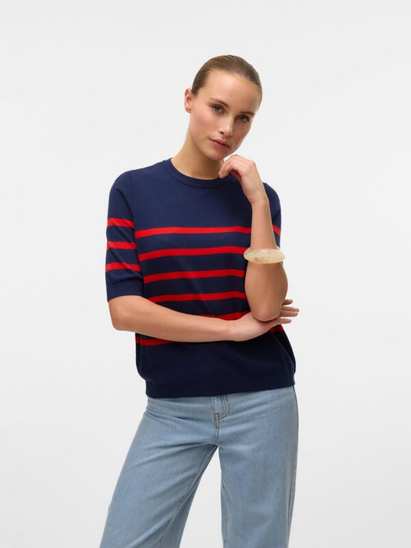 🖤 Jersey Saba de Manga Corta Vero Moda – Estilo y Comodidad en un Solo Diseño